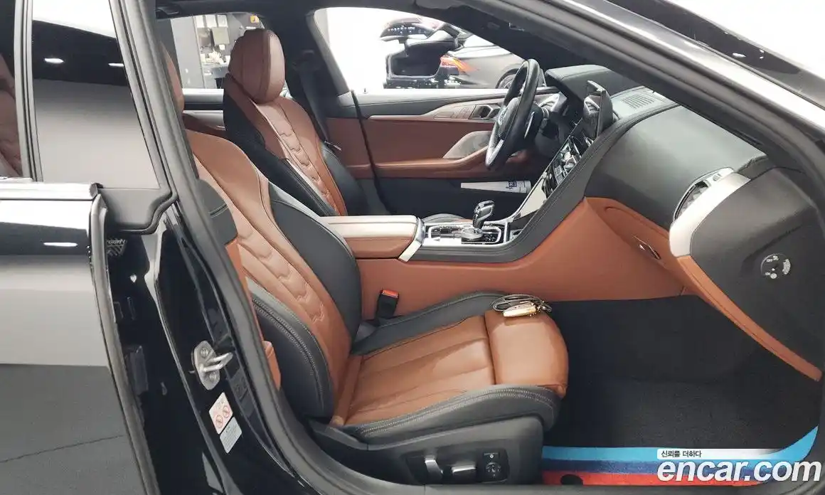 BMW 8 серия 2022 4.4 автомат (гидро), фото 11