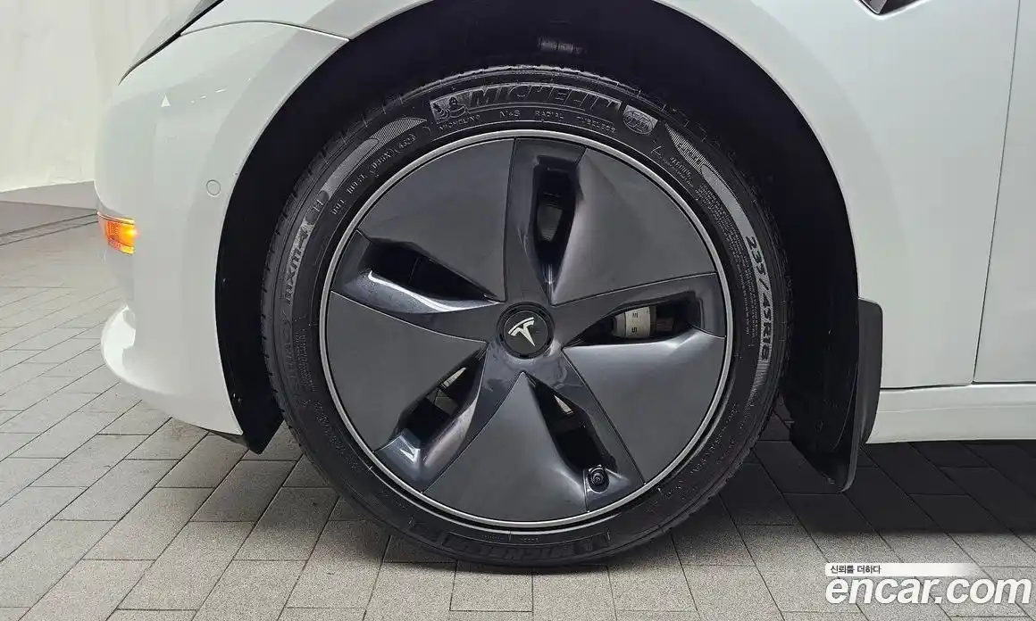 Tesla Model 3 2020 0.1 гидро, фото 5