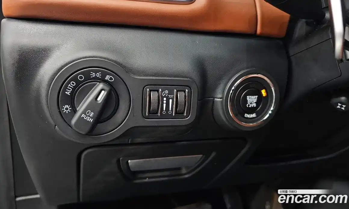 Maserati Ghibli 2014 3.0 гидро, фото 13