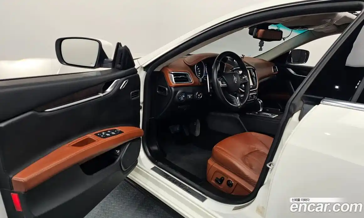 Maserati Ghibli 2014 3.0 гидро, фото 9