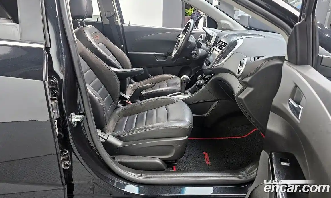 Chevrolet Aveo 2015 1.4 автомат (гидро), фото 11