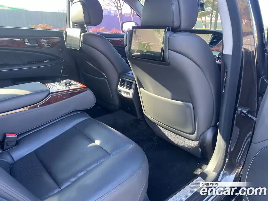 Hyundai Equus 2013 5.0 автомат (гидро), фото 10