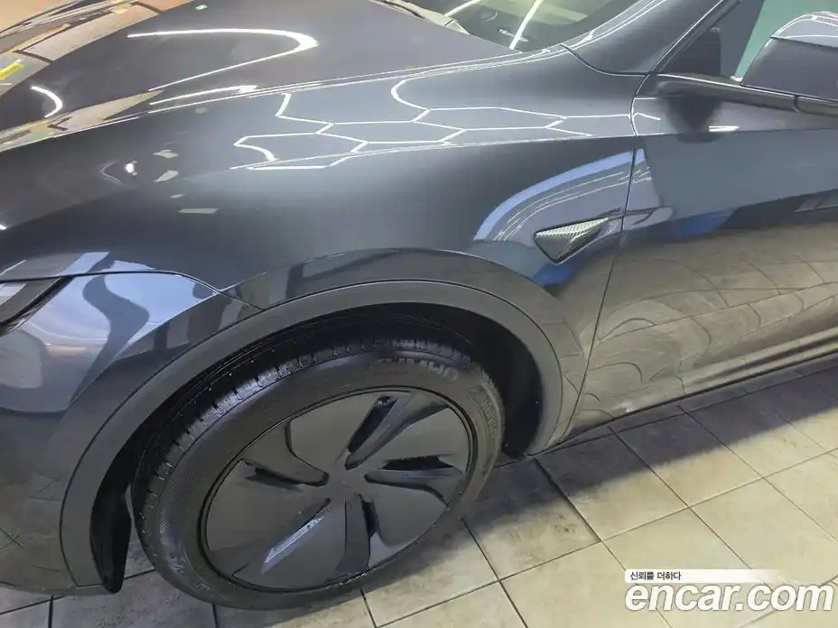 Tesla Model Y 2025 0.1 гидро, фото 10