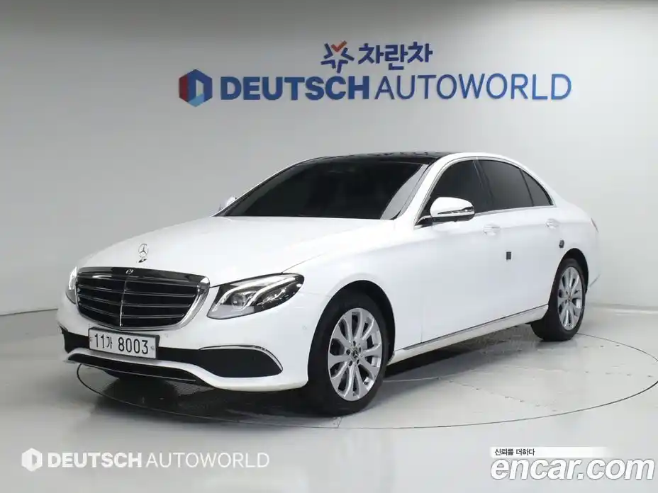 Mercedes-Benz E-Class 2019 2.0 автомат (гидро), фото 1
