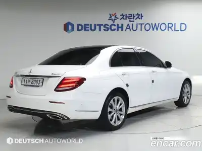 Mercedes-Benz E-Class 2019 2.0 автомат (гидро), миниатюра 2