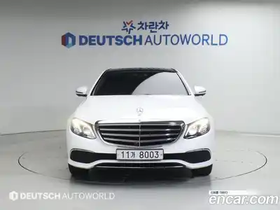 Mercedes-Benz E-Class 2019 2.0 автомат (гидро), миниатюра 3