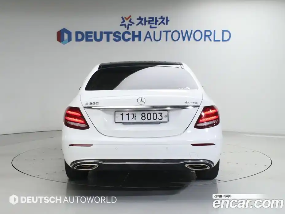 Mercedes-Benz E-Class 2019 2.0 автомат (гидро), фото 4