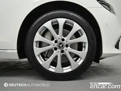 Mercedes-Benz E-Class 2019 2.0 автомат (гидро), миниатюра 5