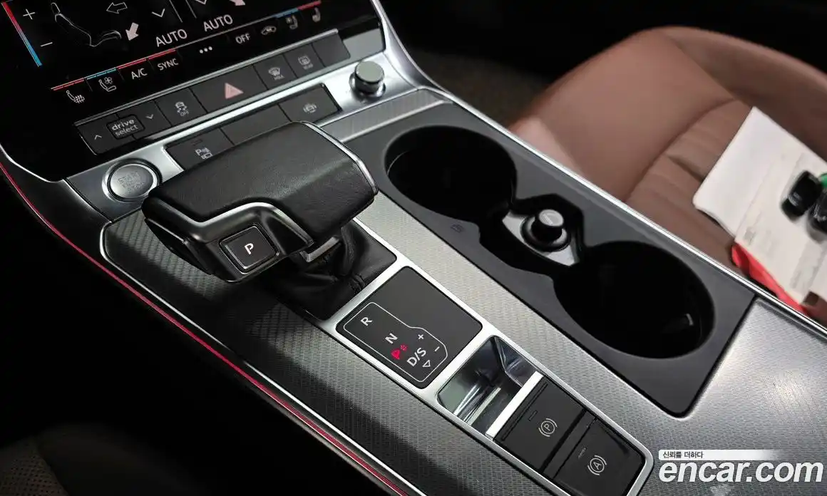 Audi A6 2020 2.0 автомат (гидро), фото 12