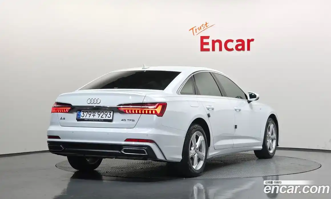 Audi A6 2020 2.0 автомат (гидро), фото 2