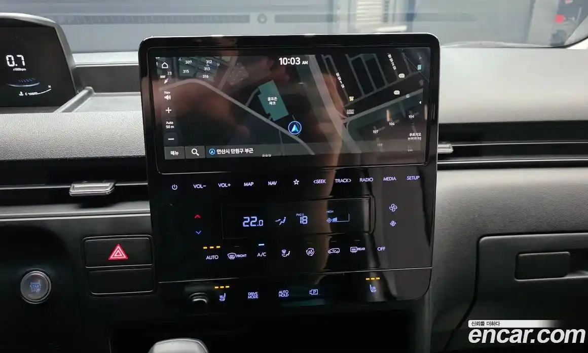 Hyundai Staria 2022 2.2 автомат (гидро), фото 17