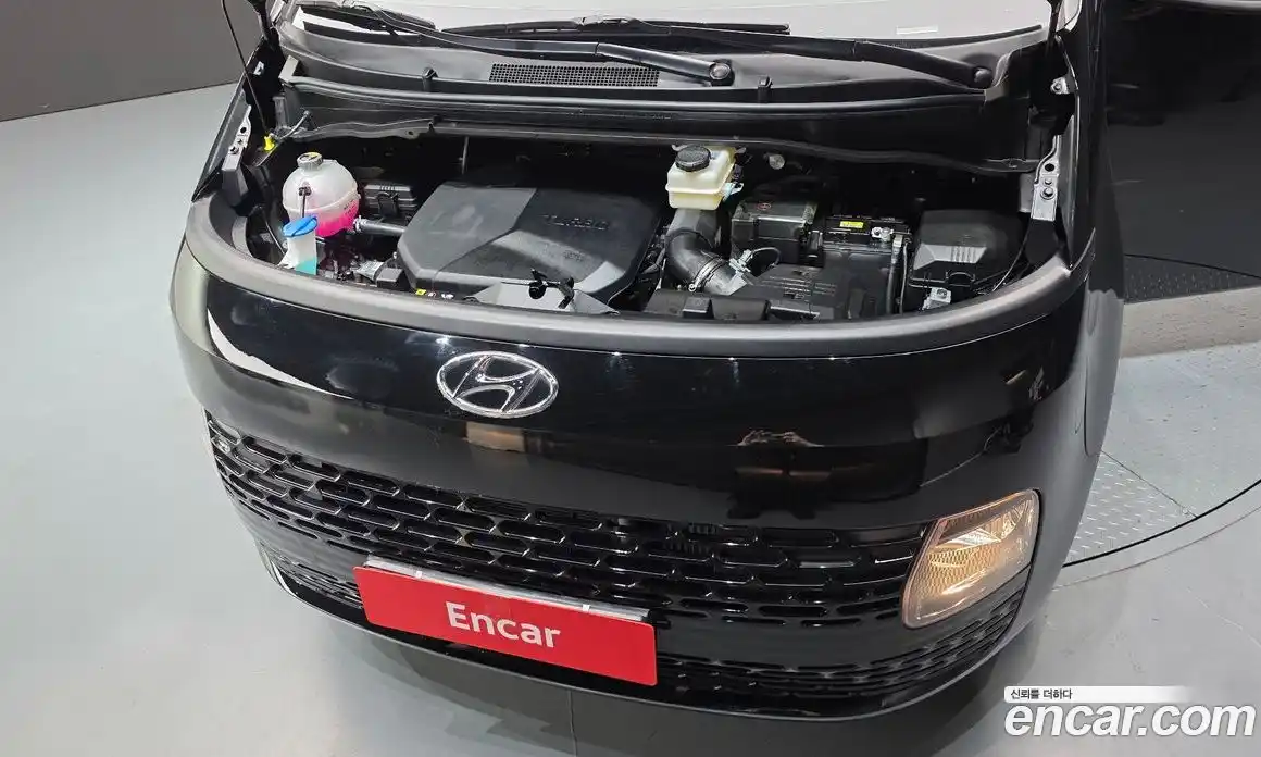 Hyundai Staria 2022 2.2 автомат (гидро), фото 6