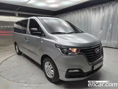 Hyundai Starex 2019 2.5 автомат (гидро), миниатюра 3