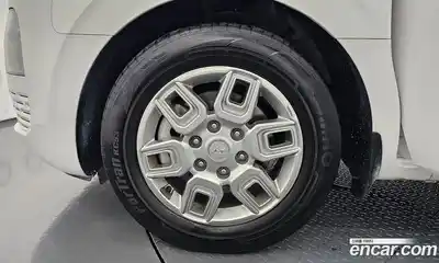 Hyundai Staria 2023 2.2 автомат (гидро), миниатюра 5