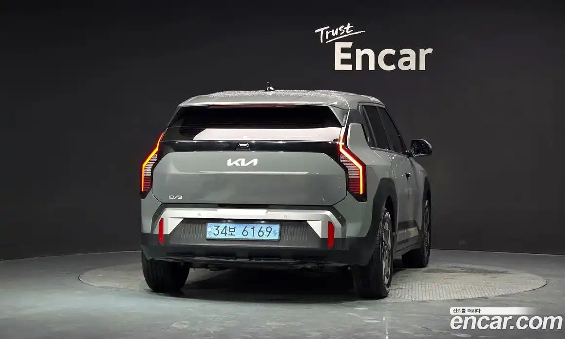 Kia EV3 2025 0.2 автомат (гидро), фото 4
