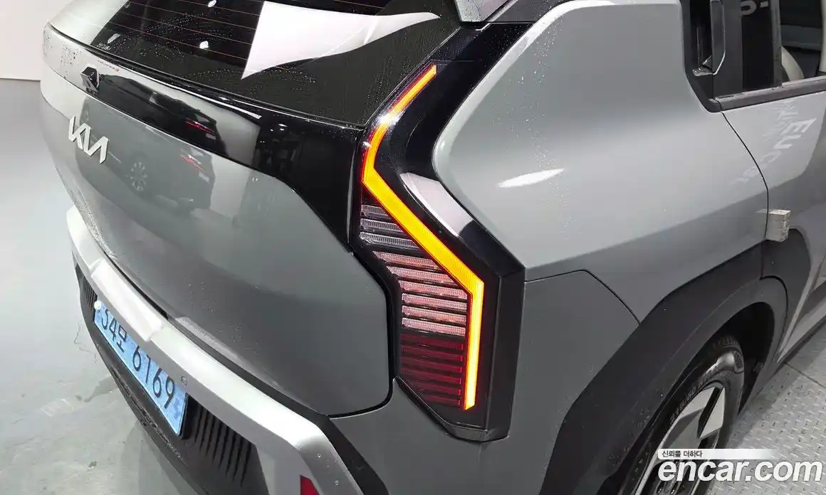 Kia EV3 2025 0.2 автомат (гидро), фото 9