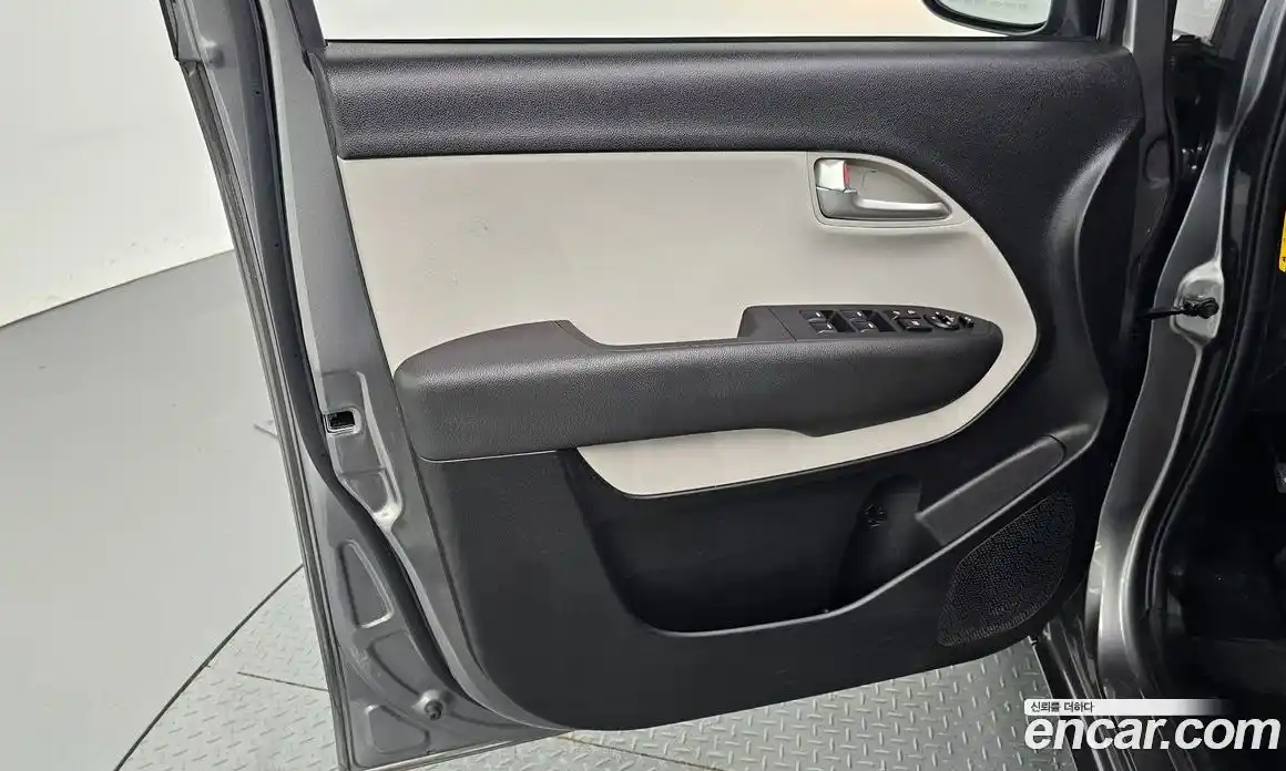 Kia Ray 2024 1.0 автомат (гидро), фото 14