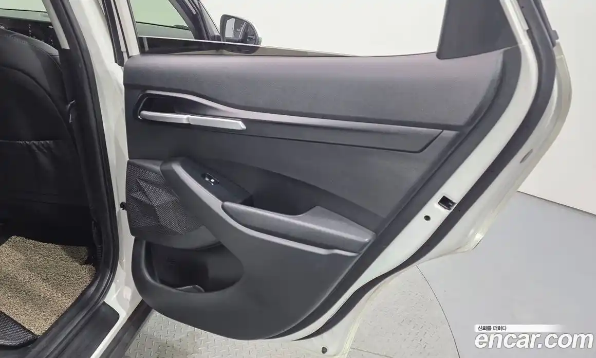 Kia Seltos 2023 1.6 автомат (гидро), фото 15