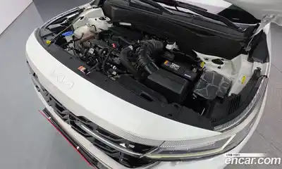 Kia Seltos 2023 1.6 автомат (гидро), миниатюра 6