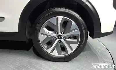 Kia Niro 2021 0.2 автомат (гидро), миниатюра 7