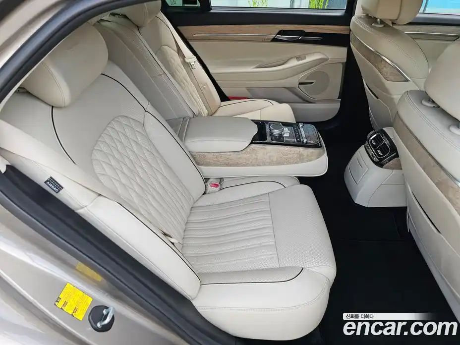 Genesis G90 2021 3.8 автомат (гидро), фото 1