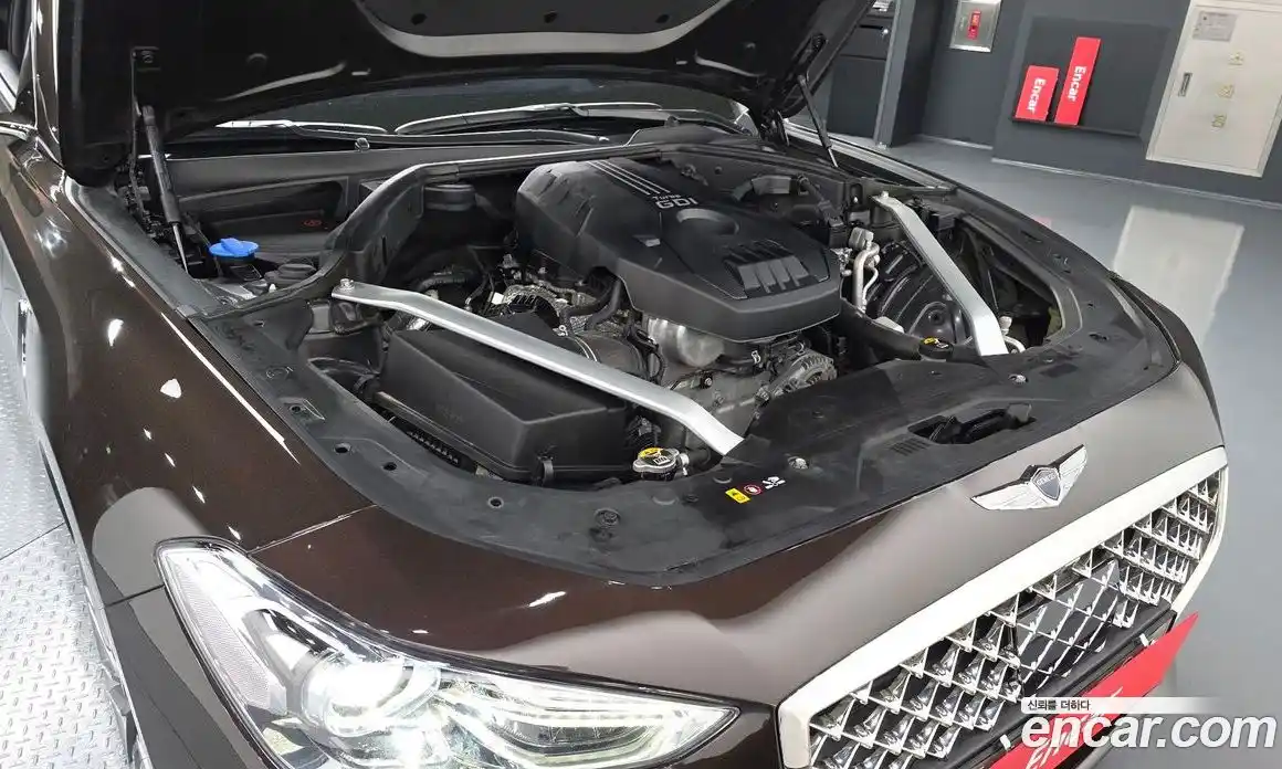Genesis G70 2018 2.0 автомат (гидро), фото 6