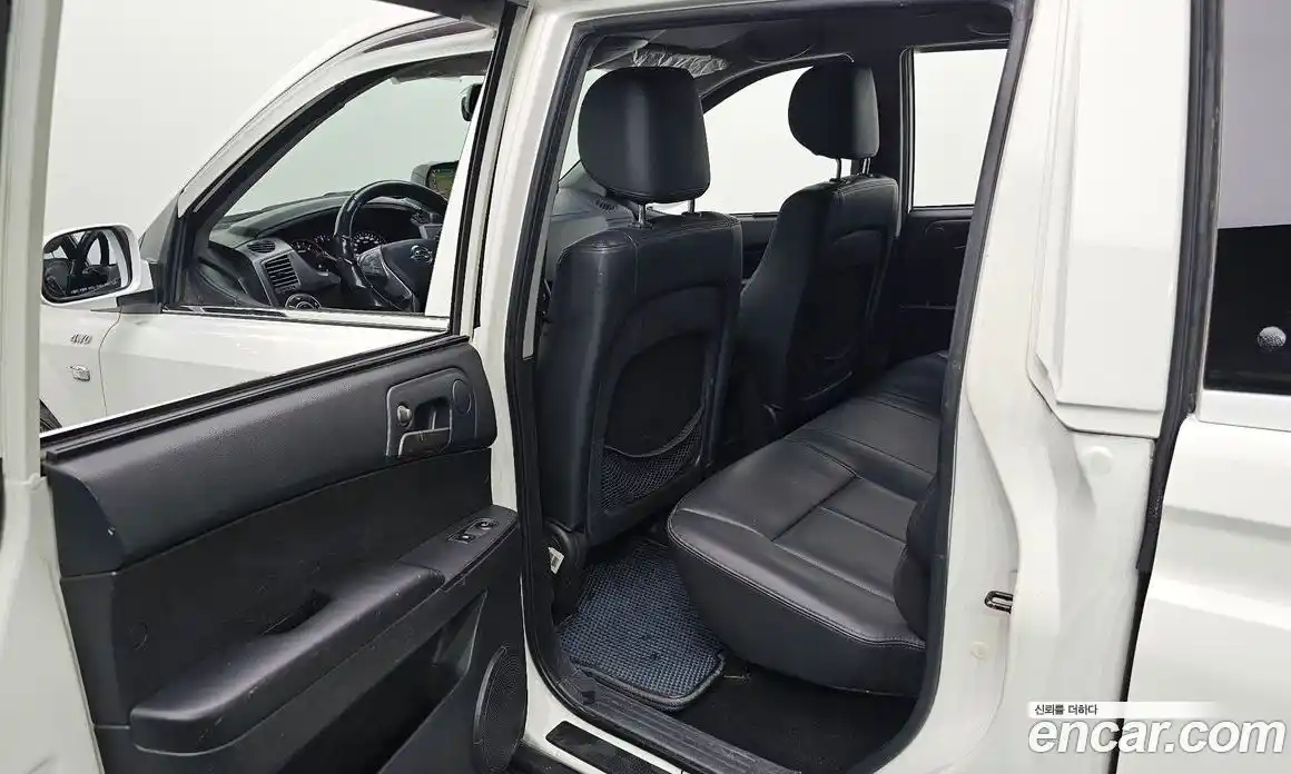 SsangYong Korando 2015 2.0 автомат (гидро), фото 11