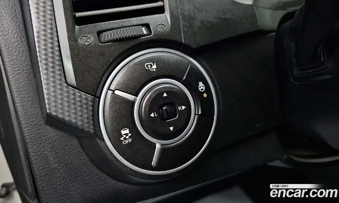 SsangYong Korando 2015 2.0 автомат (гидро), фото 13