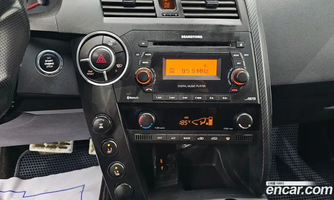 SsangYong Korando 2015 2.0 автомат (гидро), фото 17