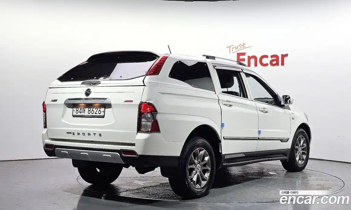 SsangYong Korando 2015 2.0 автомат (гидро), фото 2