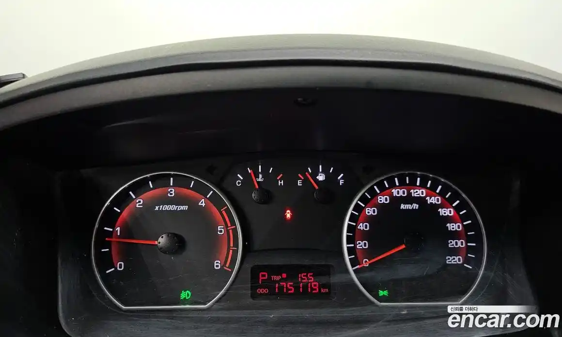SsangYong Korando 2015 2.0 автомат (гидро), фото 8