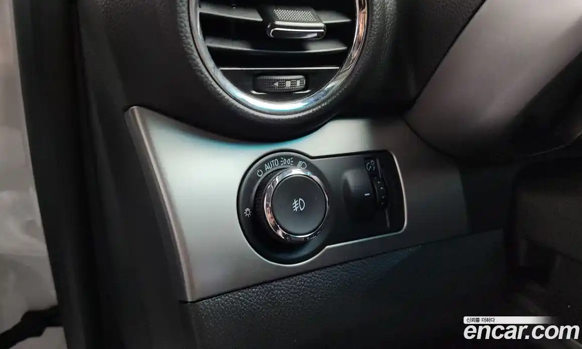Chevrolet Orlando 2011 2.0 автомат (гидро), фото 25
