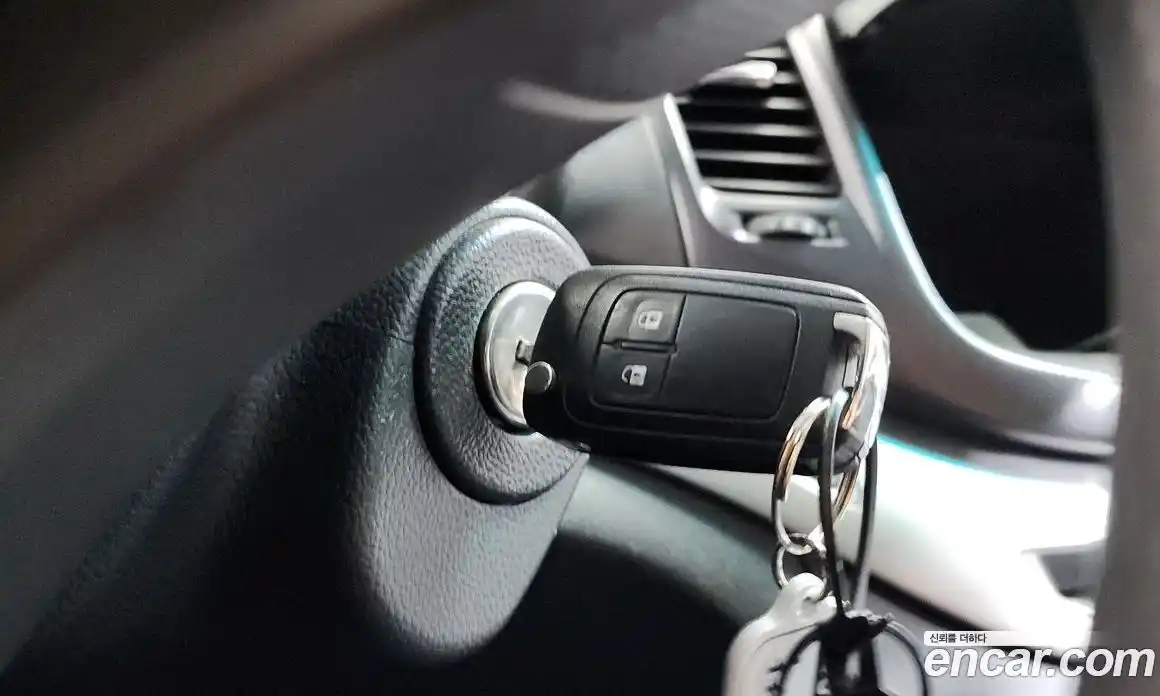 Chevrolet Orlando 2011 2.0 автомат (гидро), фото 26