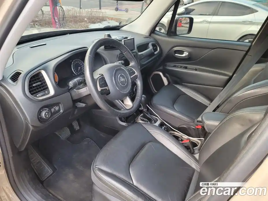 Jeep Renegade 2015 2.0 автомат (гидро), фото 9