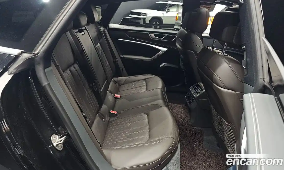 Audi A7 2021 3.0 автомат (гидро), фото 17