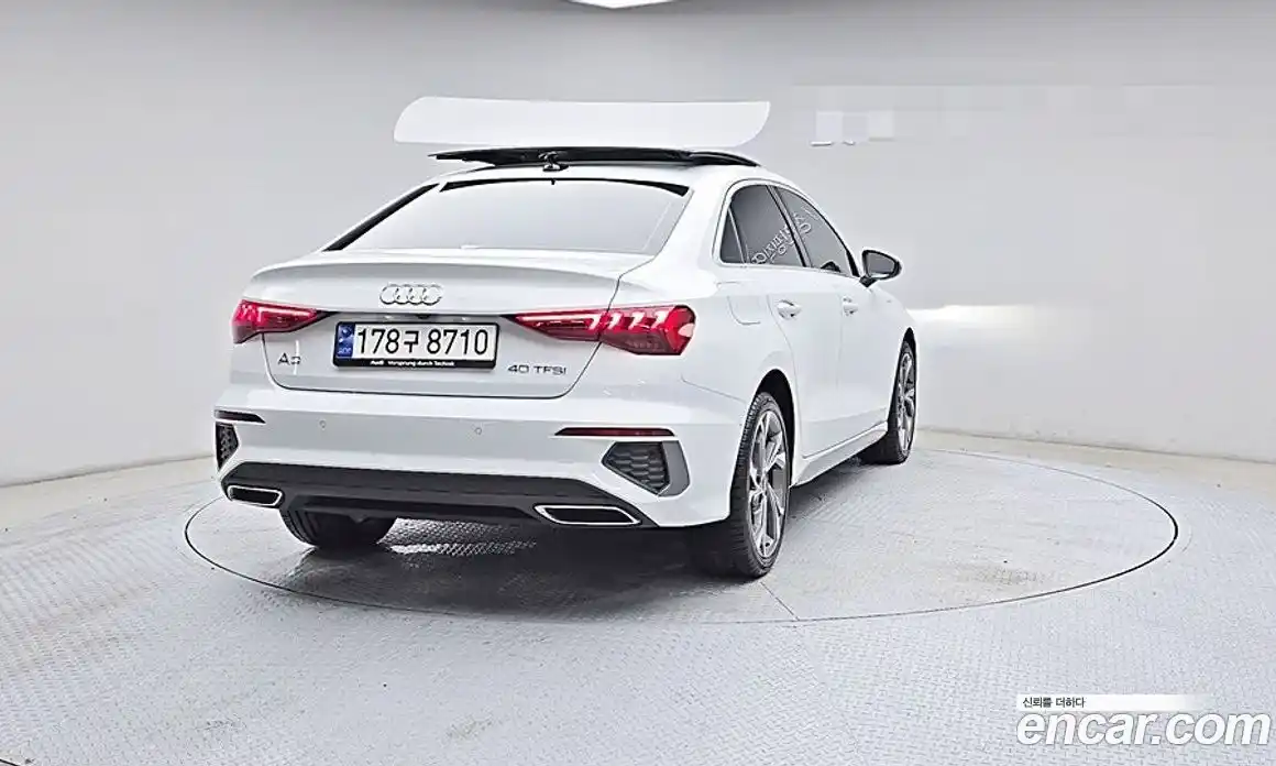 Audi A3 2023 2.0 автомат (гидро), фото 2