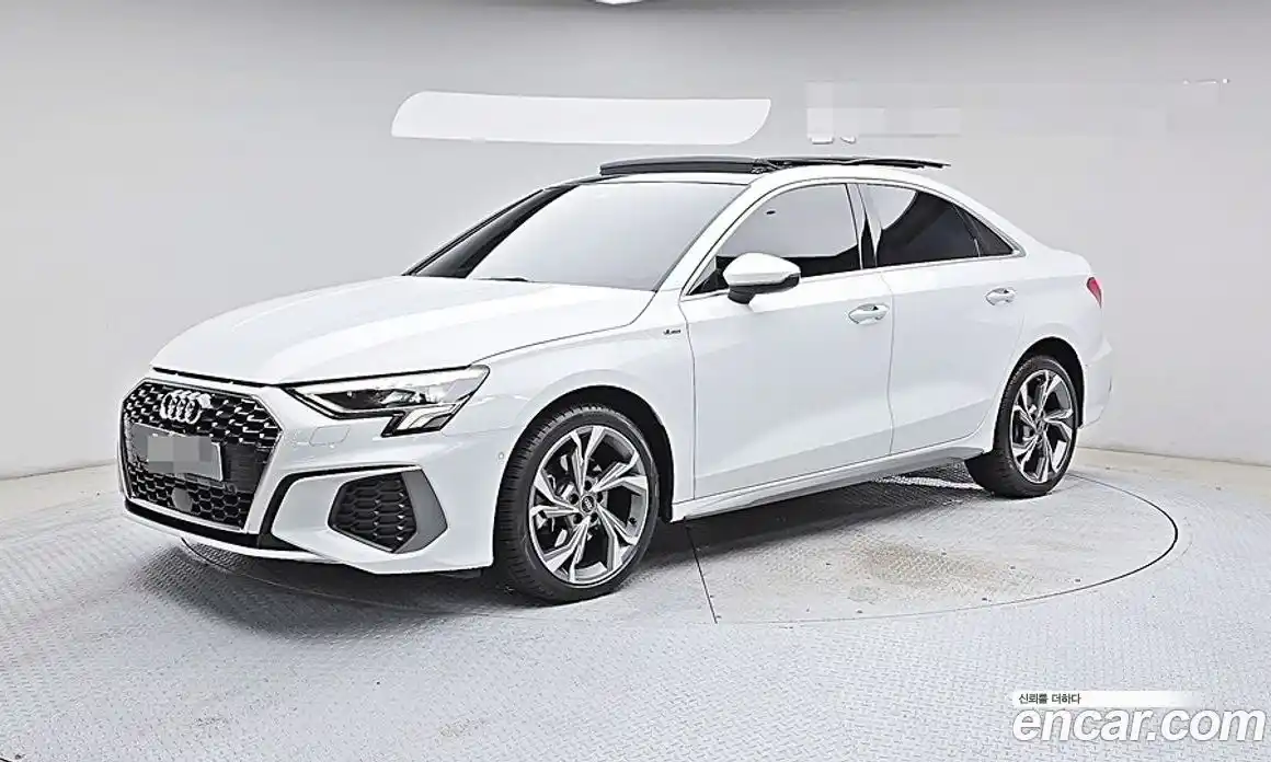 Audi A3 2023 2.0 автомат (гидро), фото 3