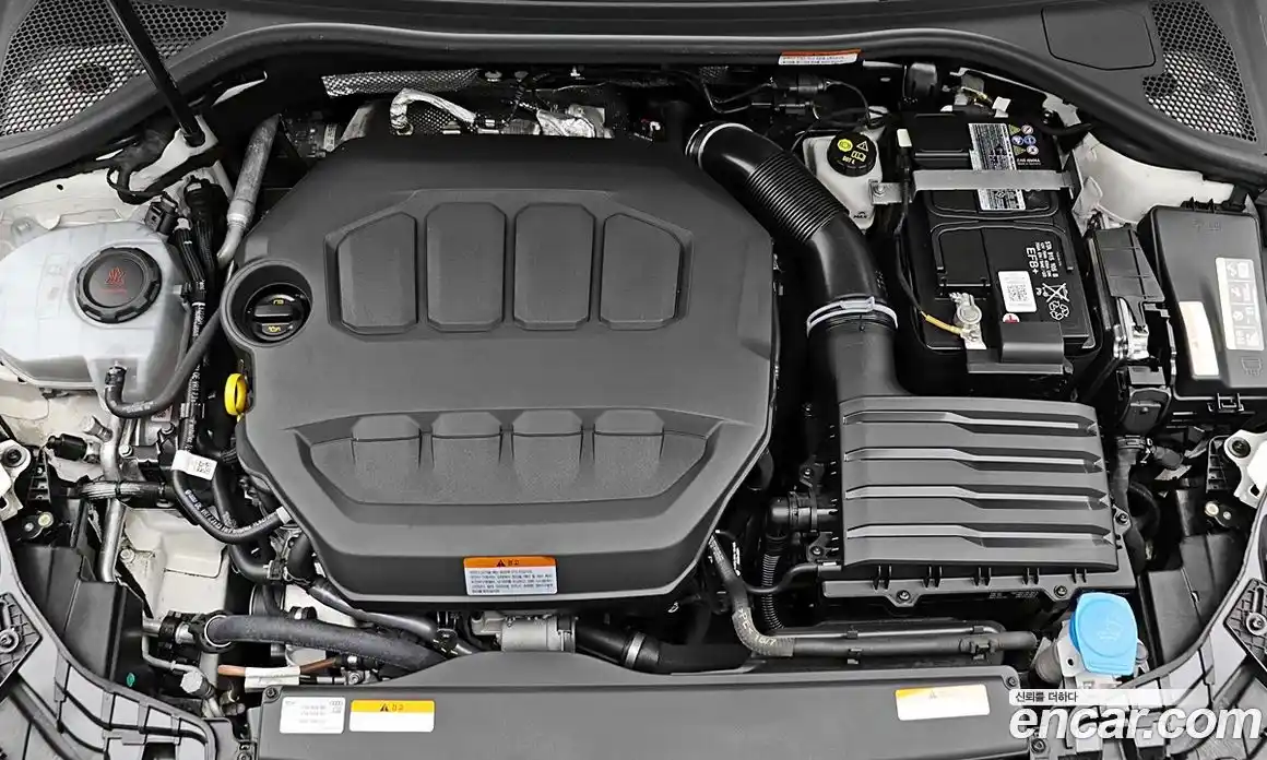 Audi A3 2023 2.0 автомат (гидро), фото 6