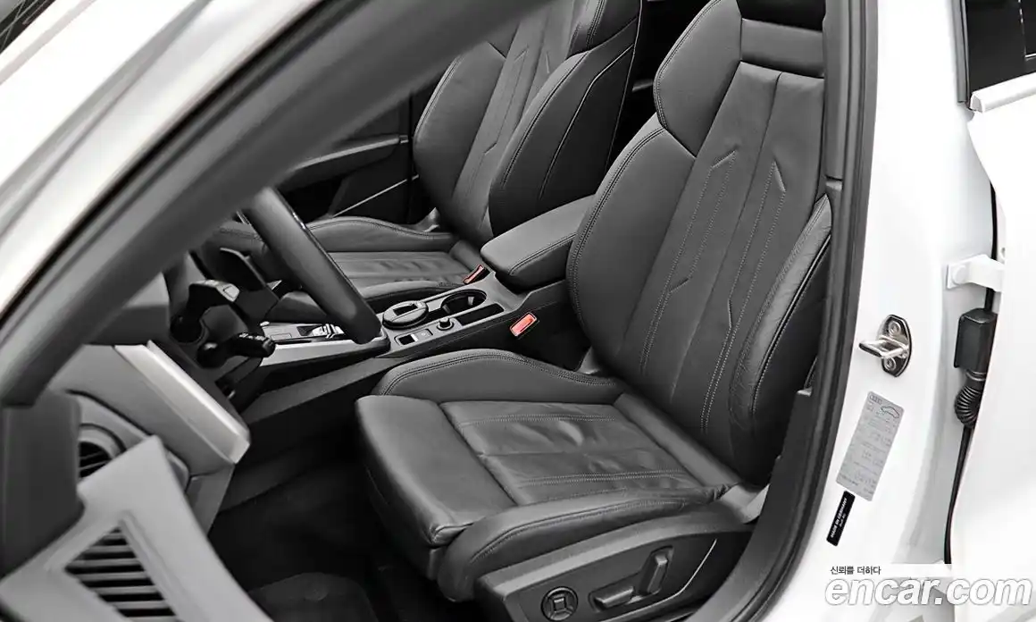 Audi A3 2023 2.0 автомат (гидро), фото 10