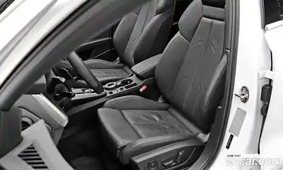 Audi A3 2023 2.0 автомат (гидро), миниатюра 10