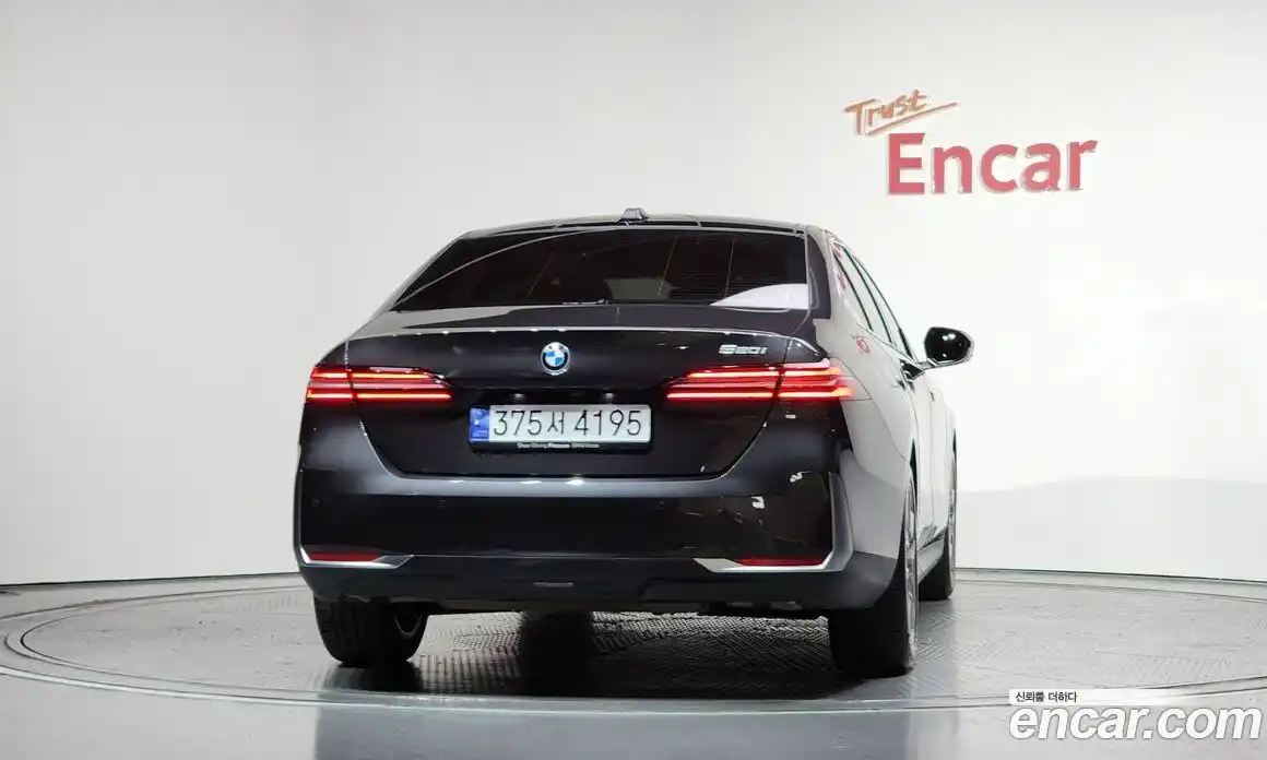 BMW 5 серия 2024 2.0 автомат (гидро), фото 4