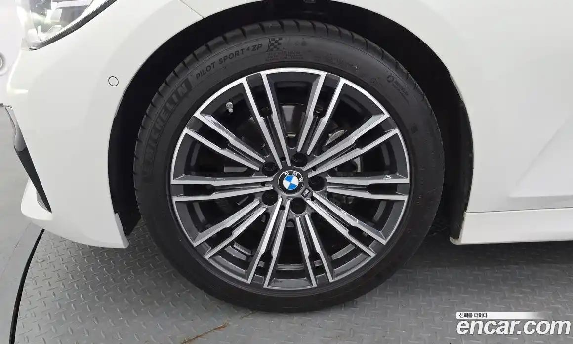 BMW 3 серия 2022 2.0 автомат (гидро), фото 5