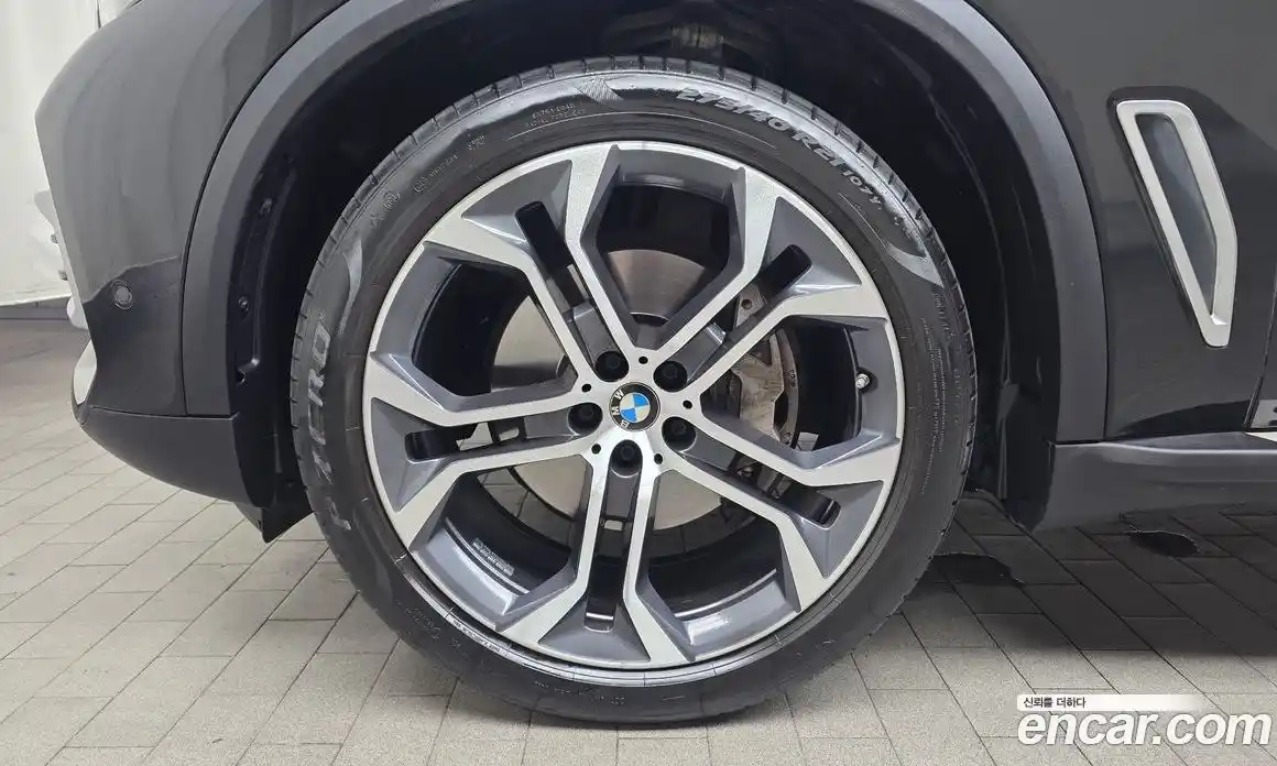 BMW X5 2022 3.0 автомат (гидро), фото 5