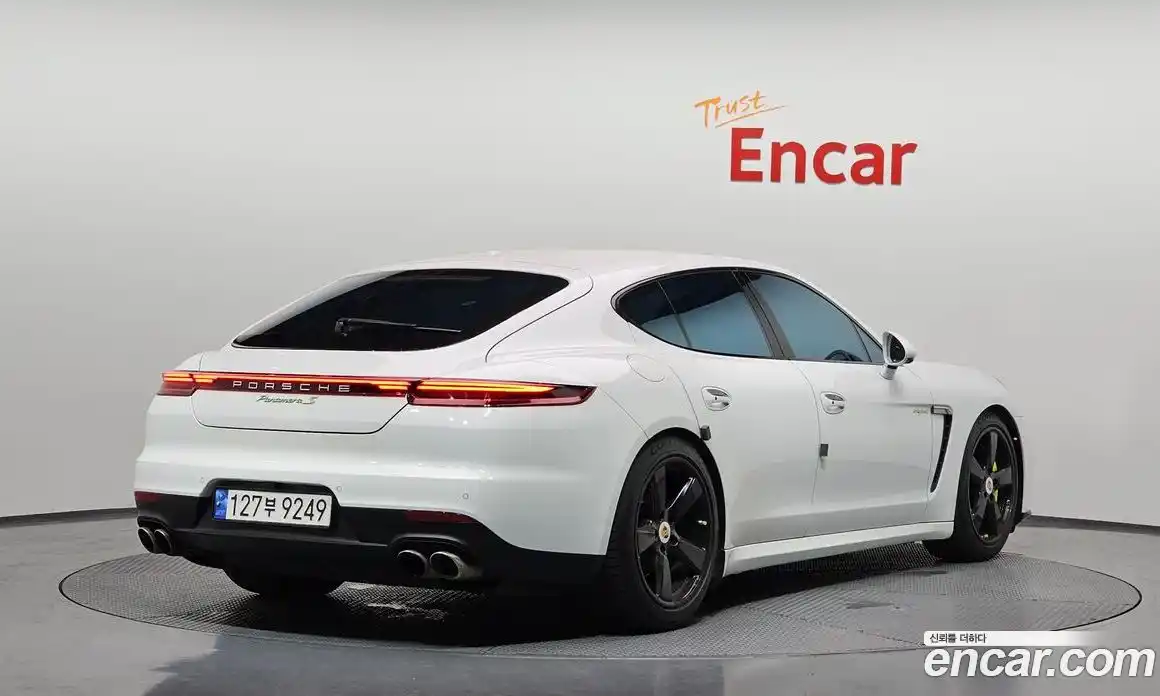 Porsche Panamera 2015 3.0 автомат (гидро), фото 1