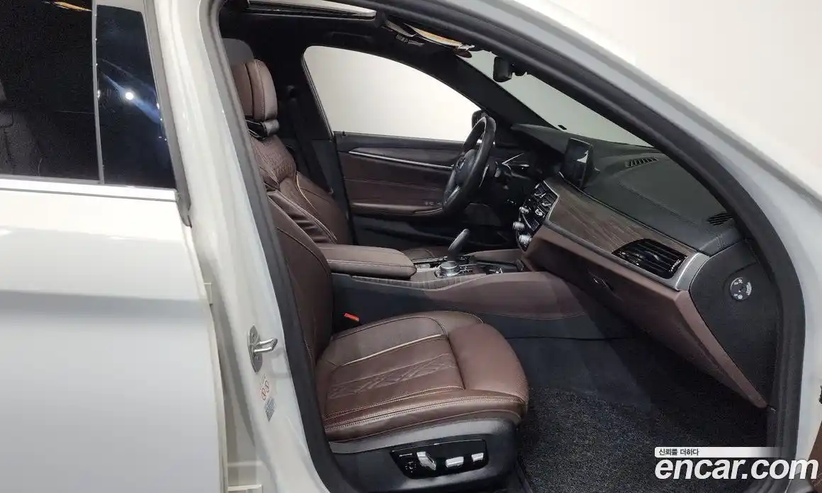 BMW 5 серия 2020 2.0 автомат (гидро), фото 16