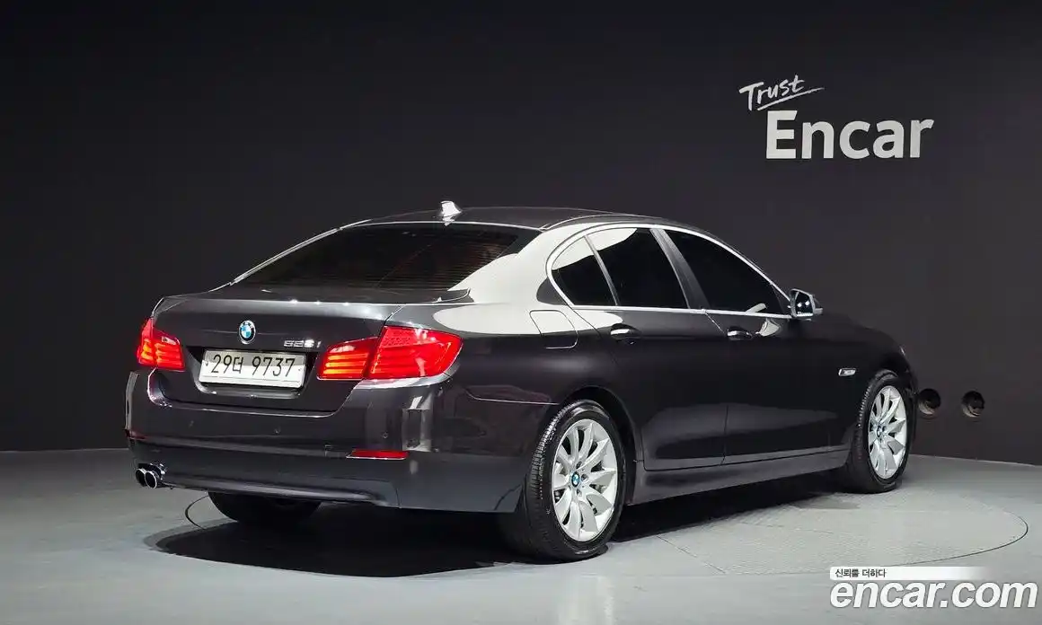 BMW 5 серия 2013 2.0 автомат (гидро), фото 2