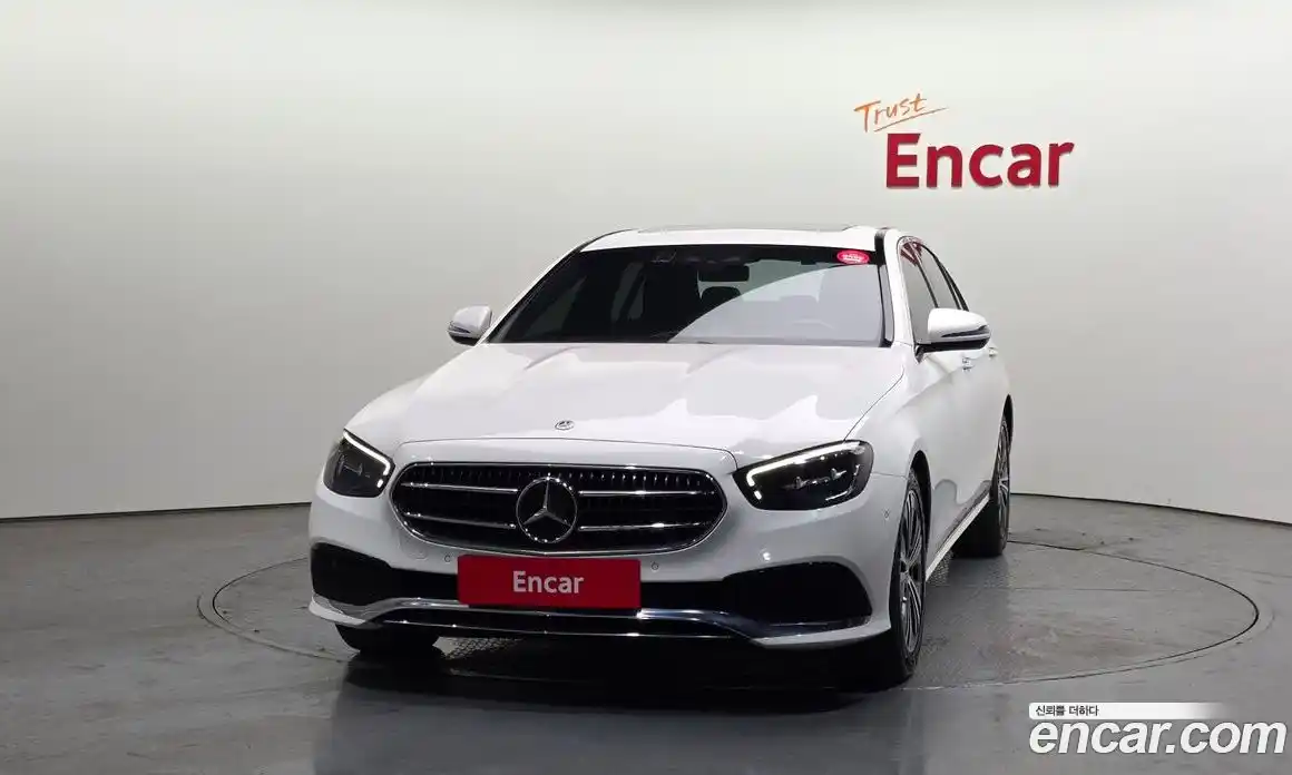 Mercedes-Benz E-Class 2021 2.0 автомат (гидро), фото 3