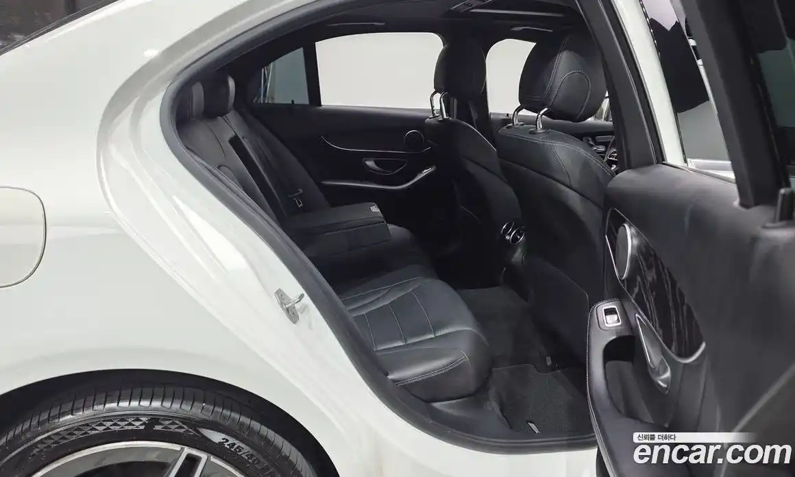 Mercedes-Benz C-Class 2019 1.9 гидро, фото 17 Mercedes-Benz C-Class 2019 1.9 гидро, фото 17