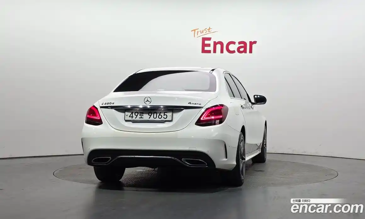 Mercedes-Benz C-Class 2019 1.9 гидро, фото 4 Mercedes-Benz C-Class 2019 1.9 гидро, фото 4