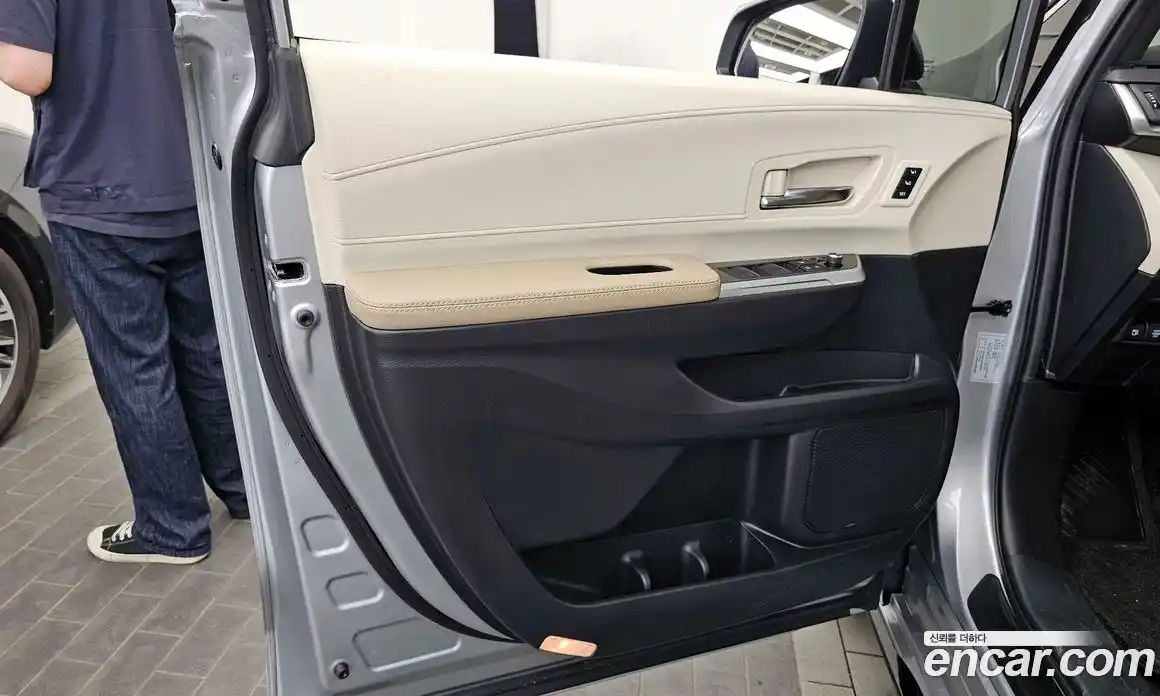 Toyota Sienna 2024 2.5 гидро, фото 15